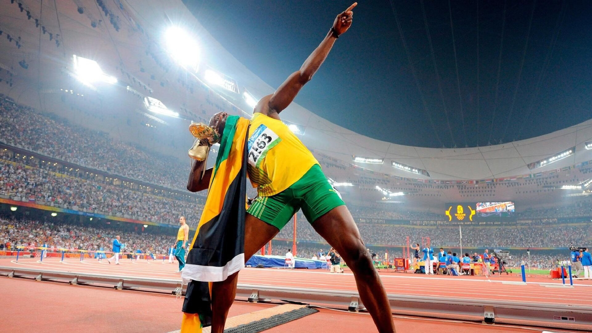 哈兰德在热火比赛中刷新纪录，险胜引发热议！气势如虹延续