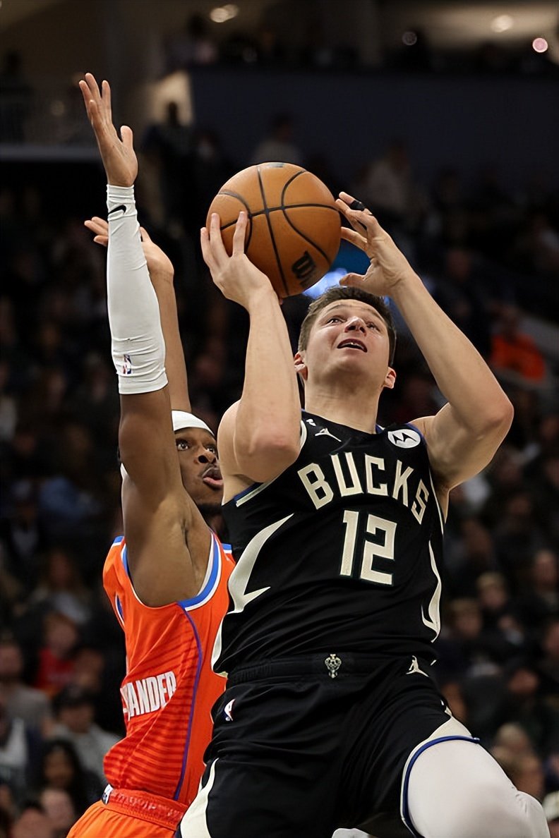  雄鹿队夺取nba杯赛冠军 