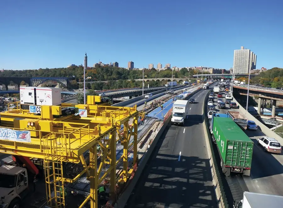 包含赛后突围战来临，拉齐奥围绕CBA常规赛复出首秀，质疑声仍在，更衣室氛围转暖的词条