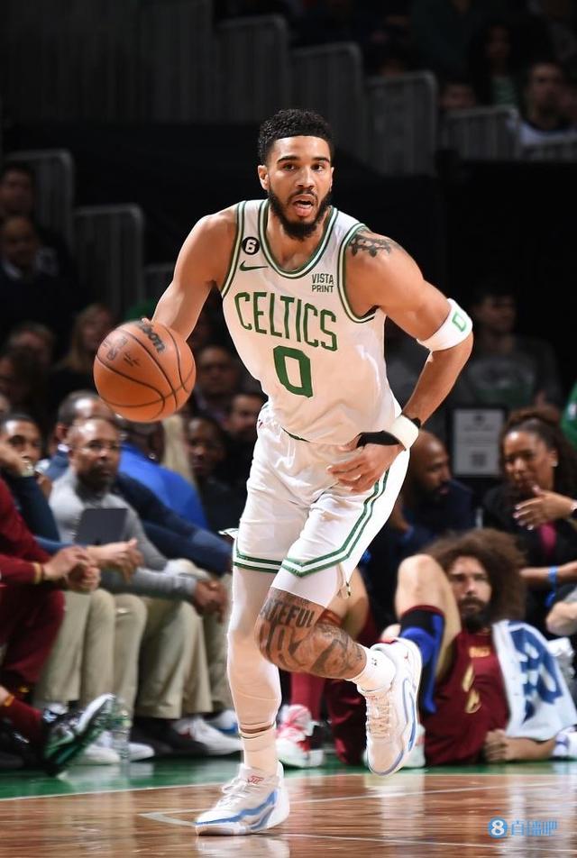 芝加哥公牛发布备战花絮；赛前状态回暖；意大利杯任务艰巨；临场指挥获称赞的简单介绍